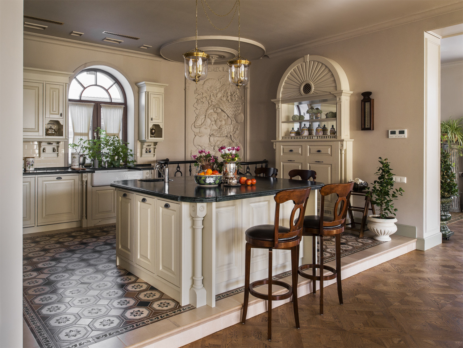 Съемка дома на Новой Риге, 1950 м². Дизайнер Анна Першхайло.