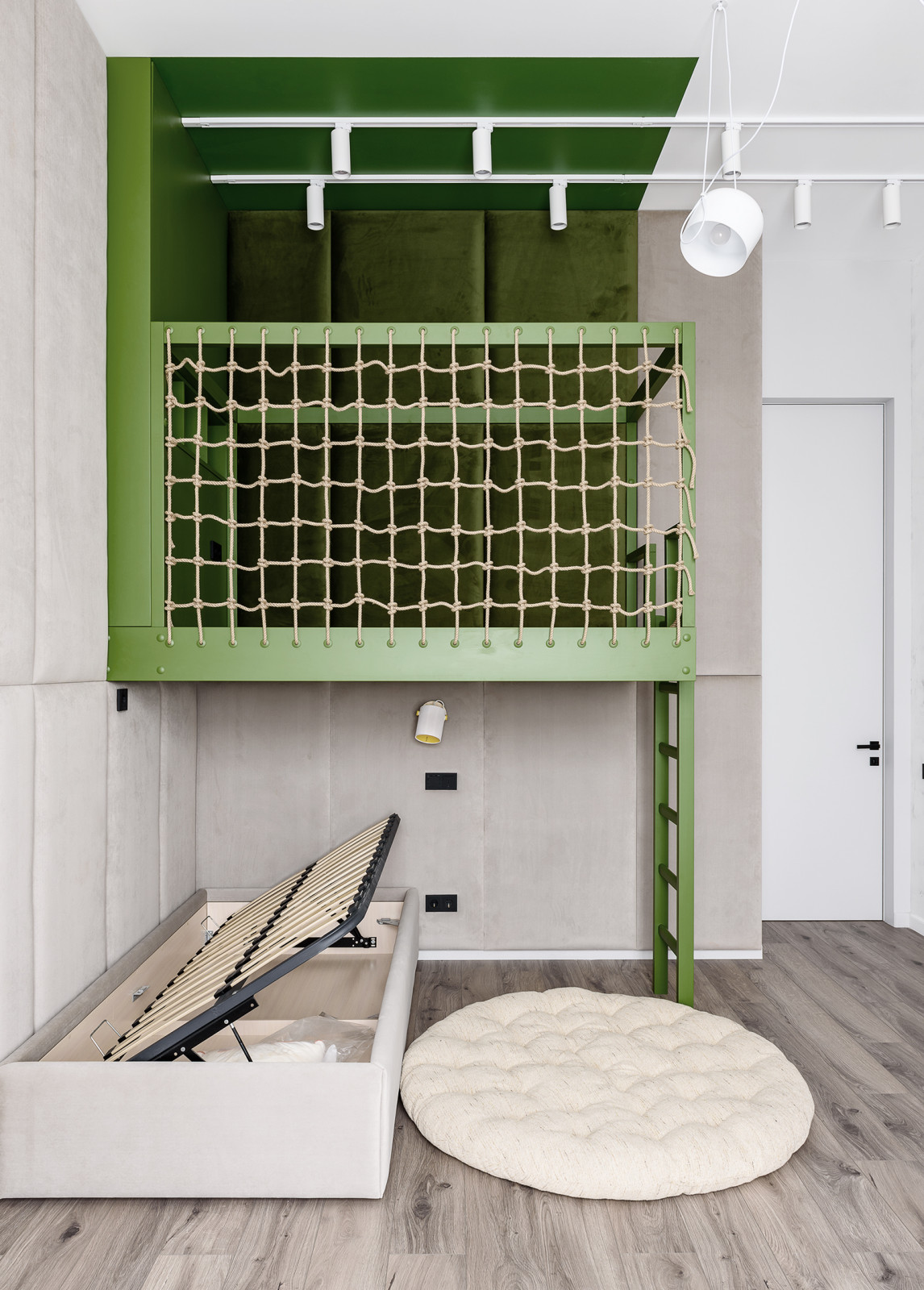 Квартира в доме на набережной