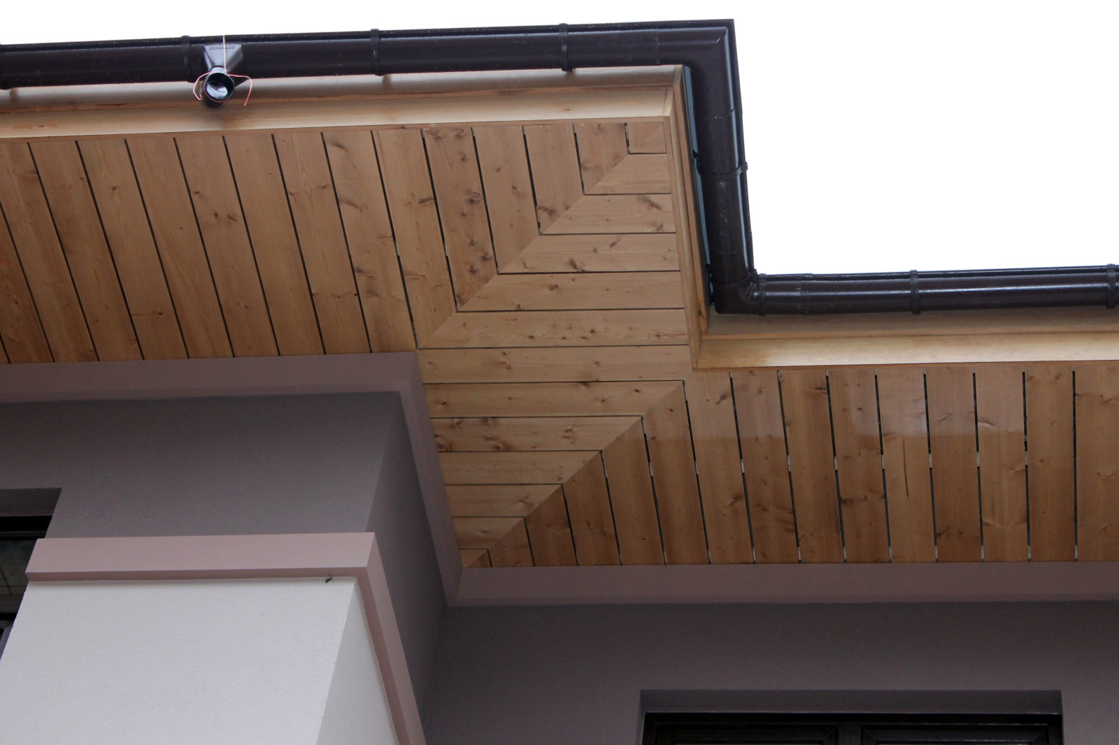 Дом из кирпича в "Охтинском парке"