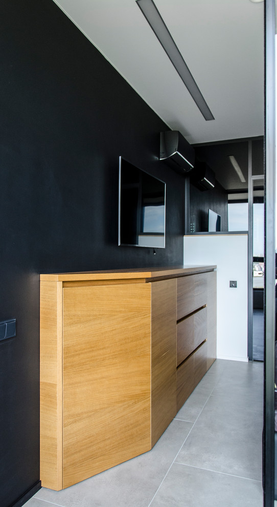 Строгость и немного озорства