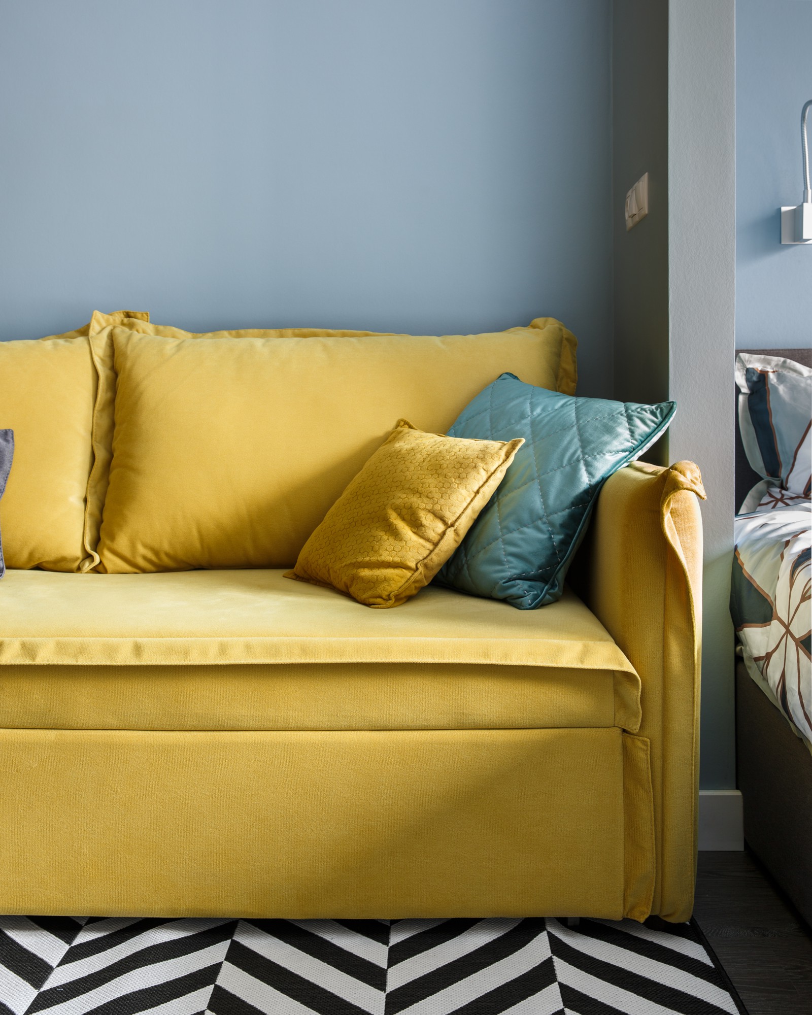 Маленькая и Уютная