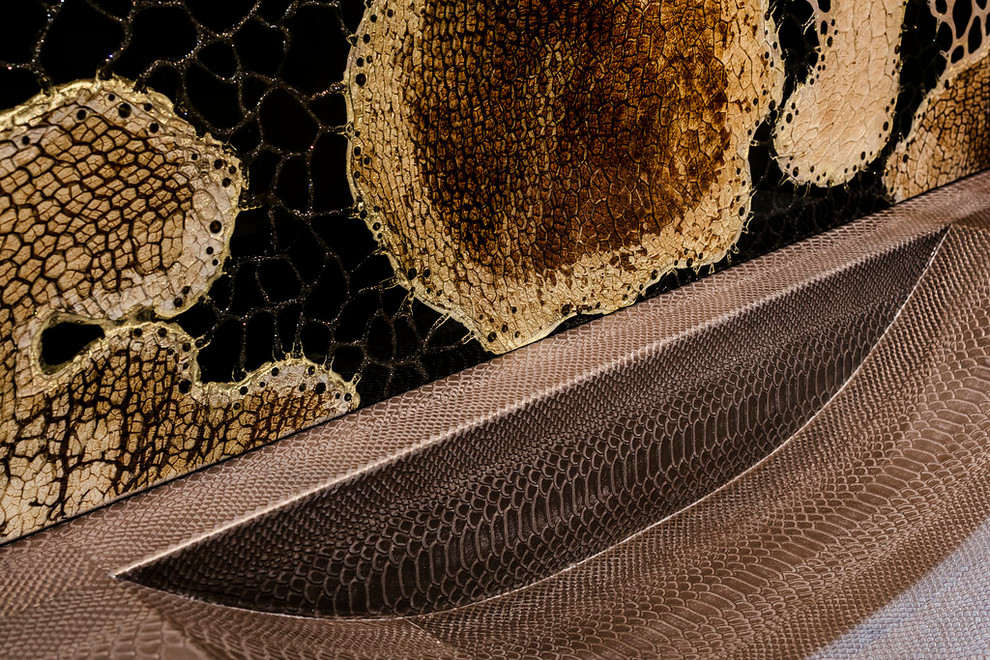 Кожаный душ и раковина