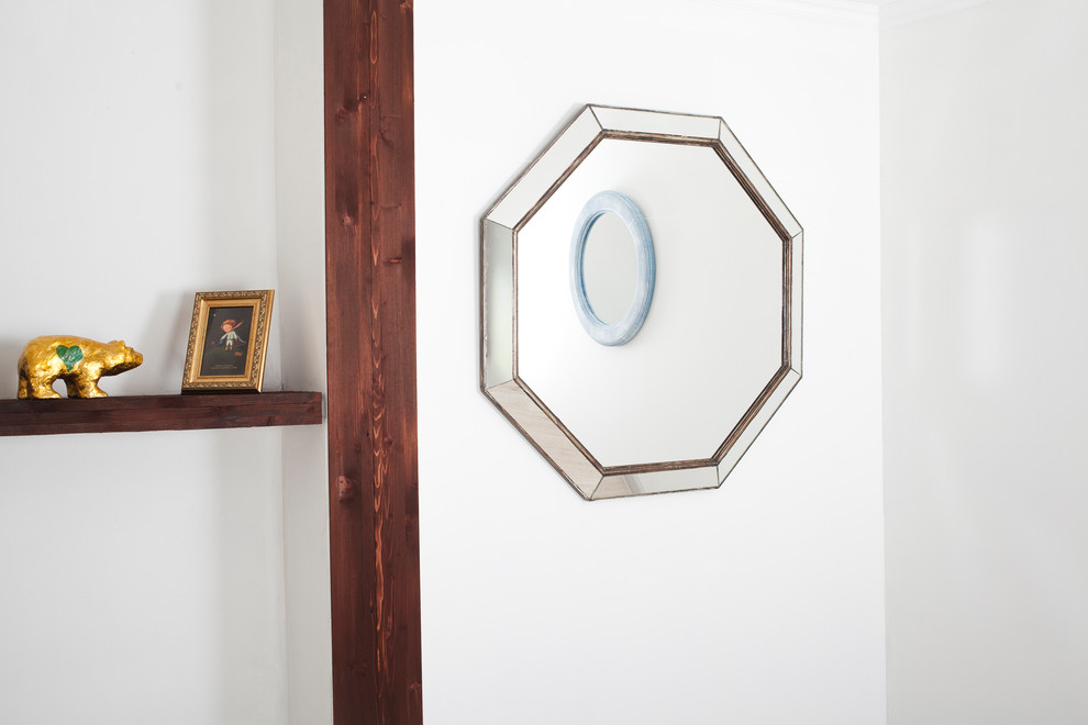 Настенное зеркало BountyHome