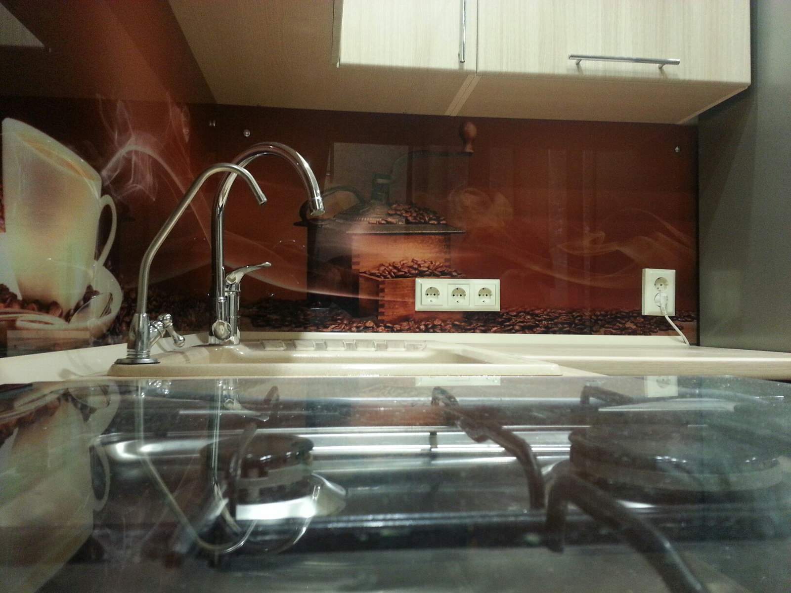 Кухонный фартуки из закаленного стекла с фотопечатью