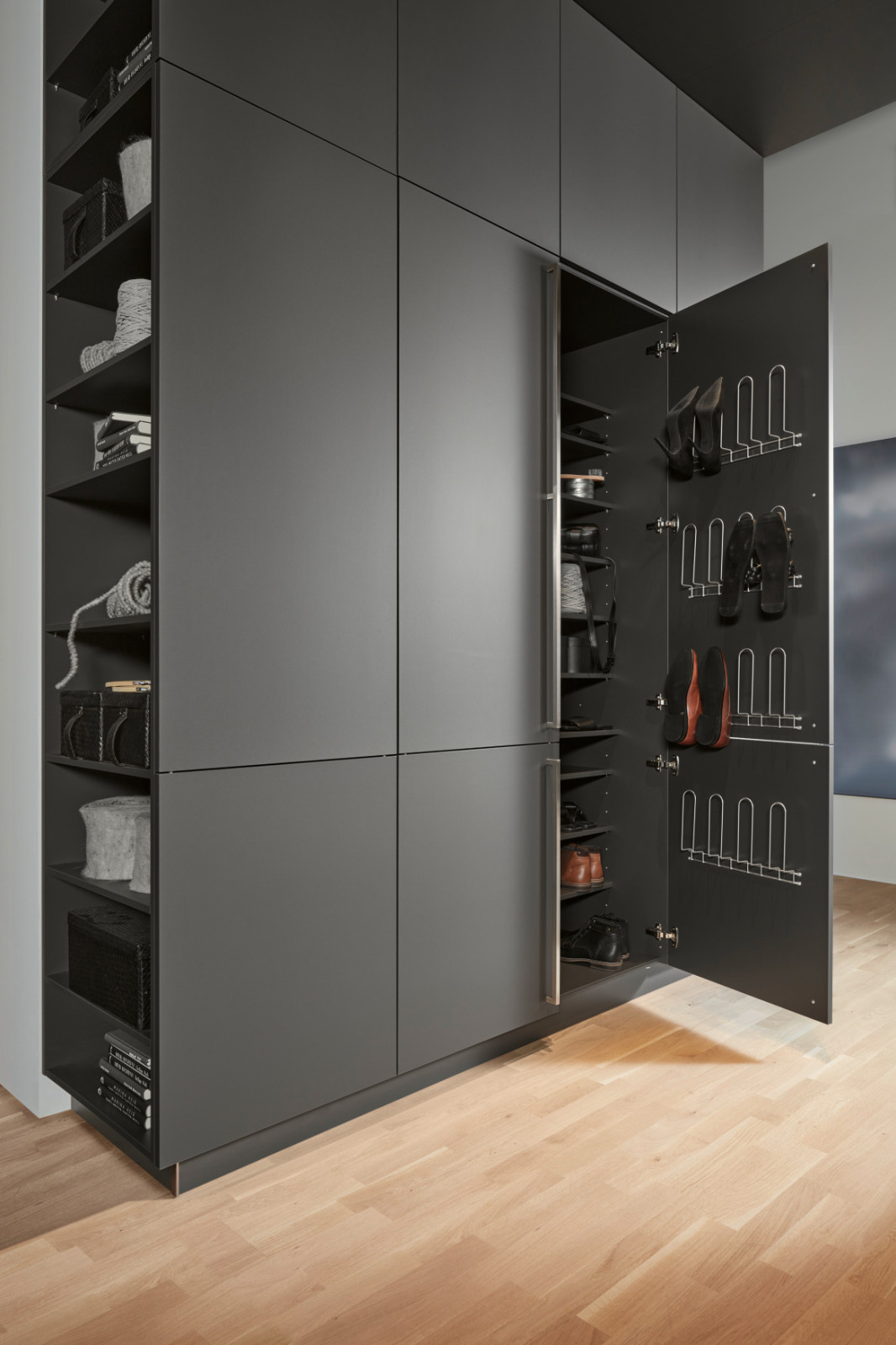 PLUS - Graphit softmatt