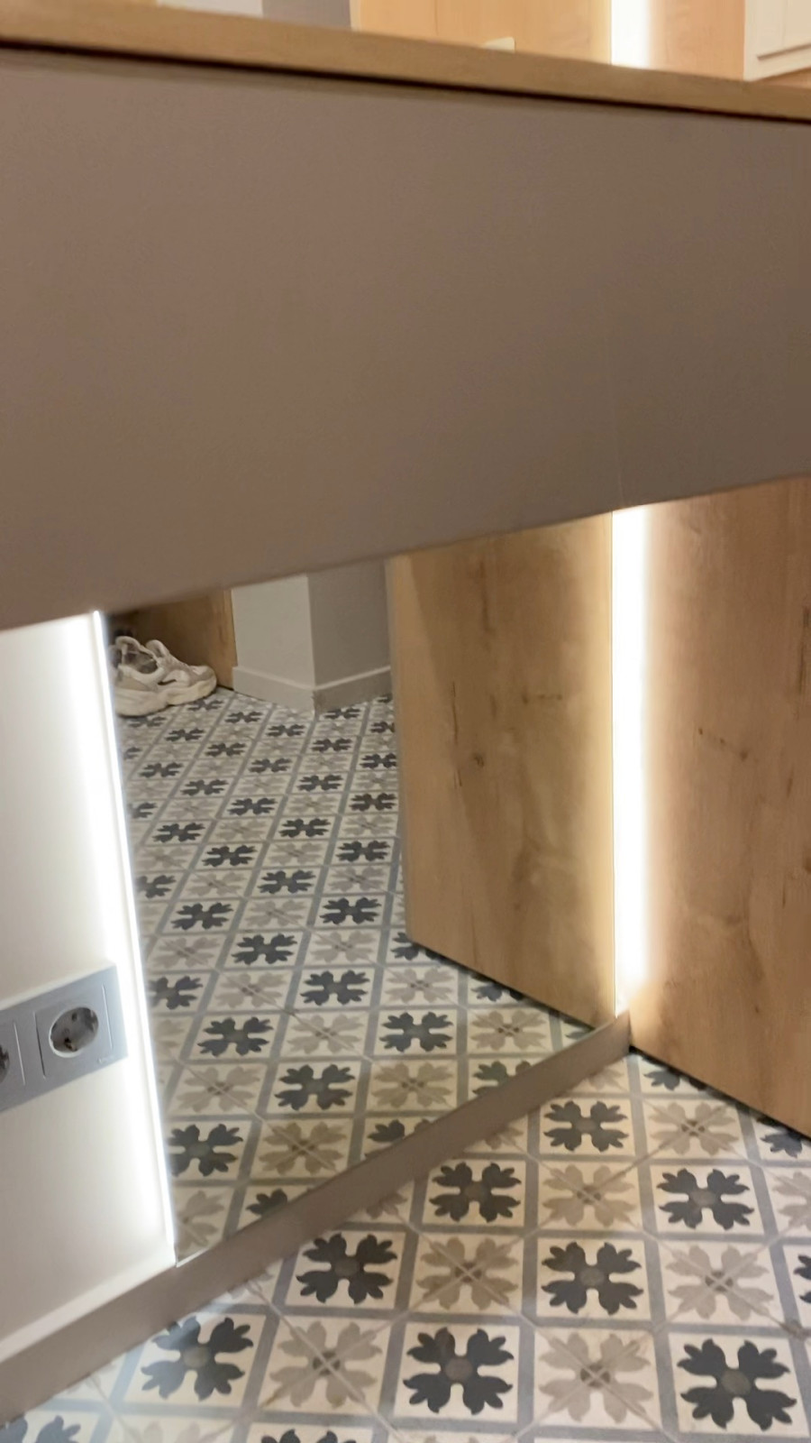 Обложка проекта: Уютная прихожая