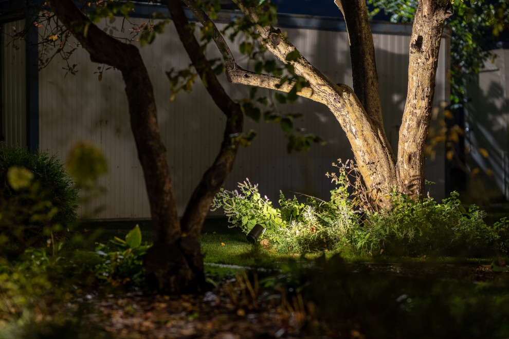 Ландшафтное освещение участка по Киевскому ш.