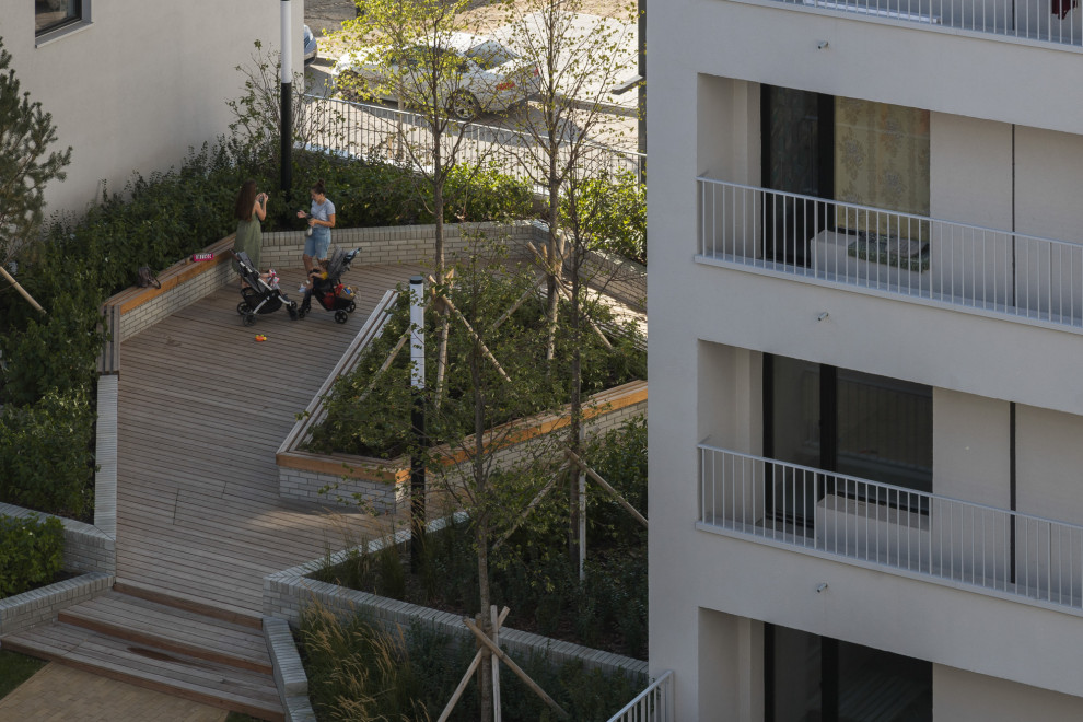 Дом с мостами