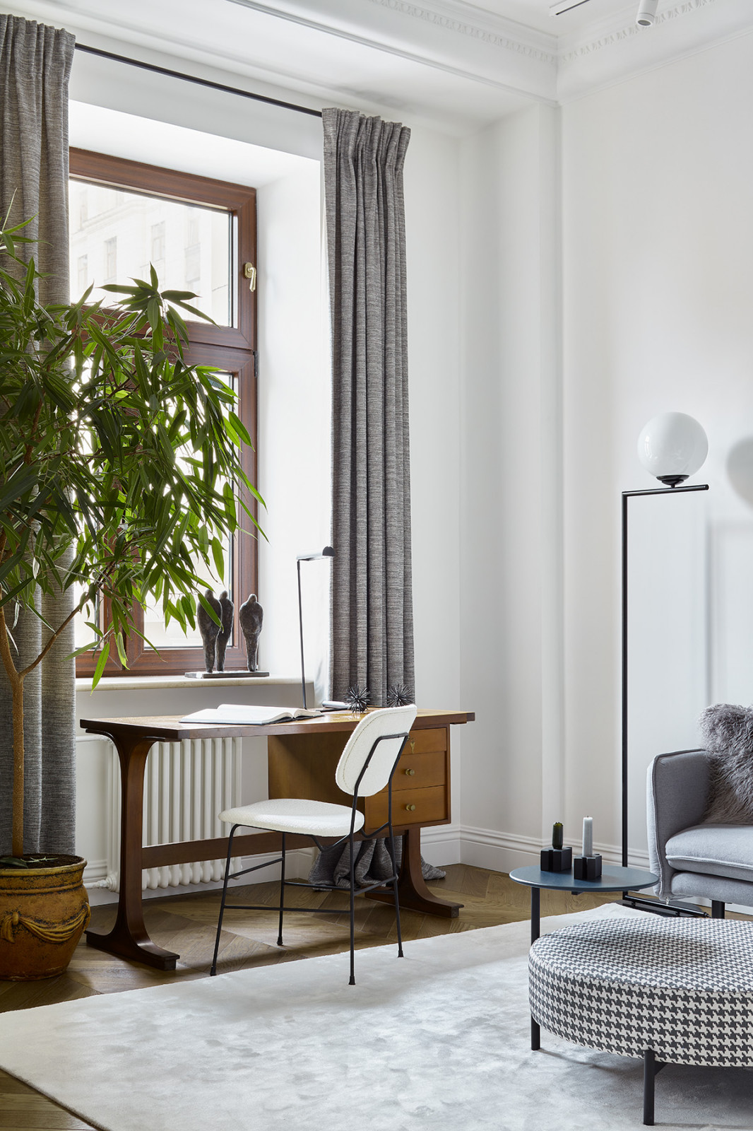 Обложка проекта: Идеальный крой: квартира в сталинской высотке