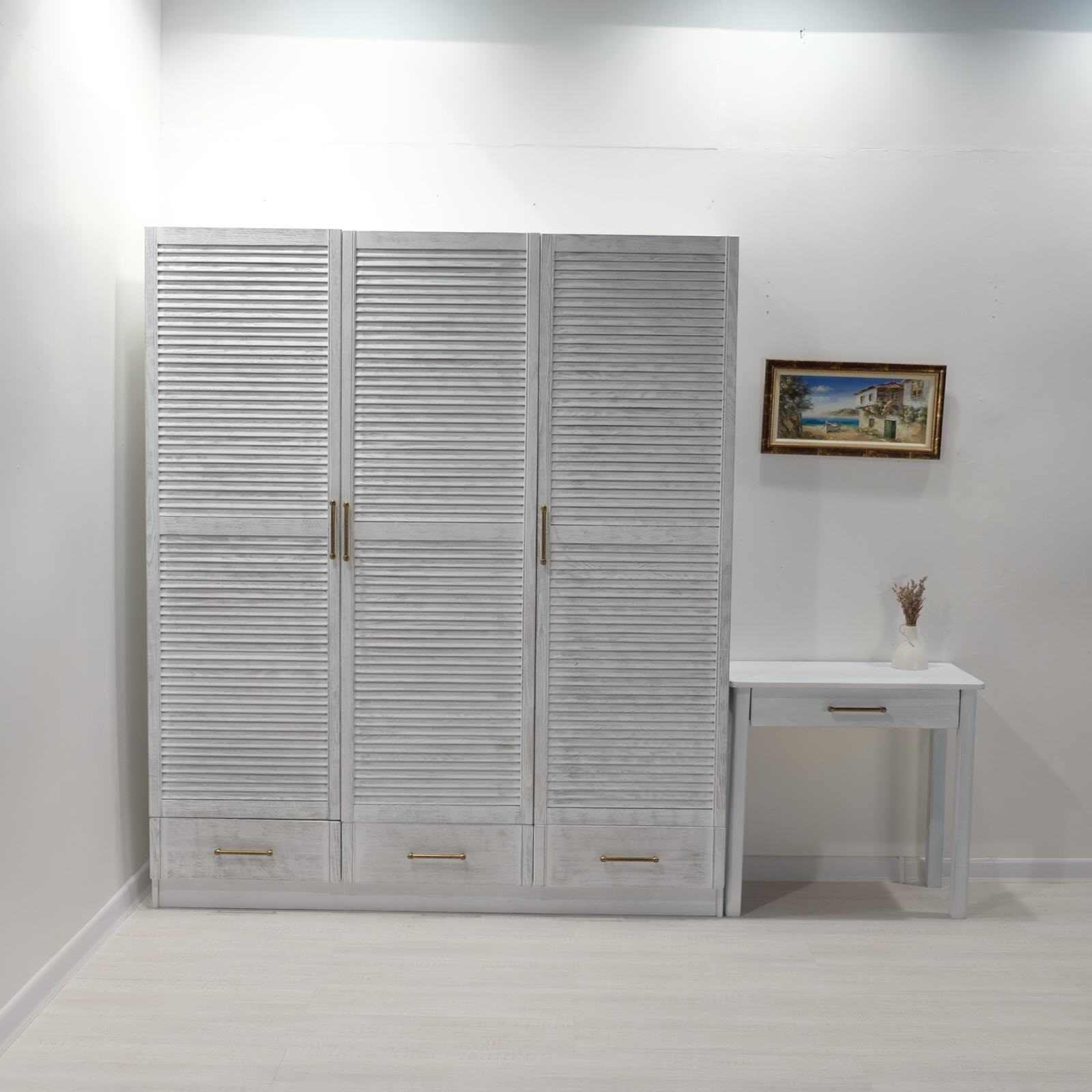 Шкафы для спальни, прихожей, гардеробной