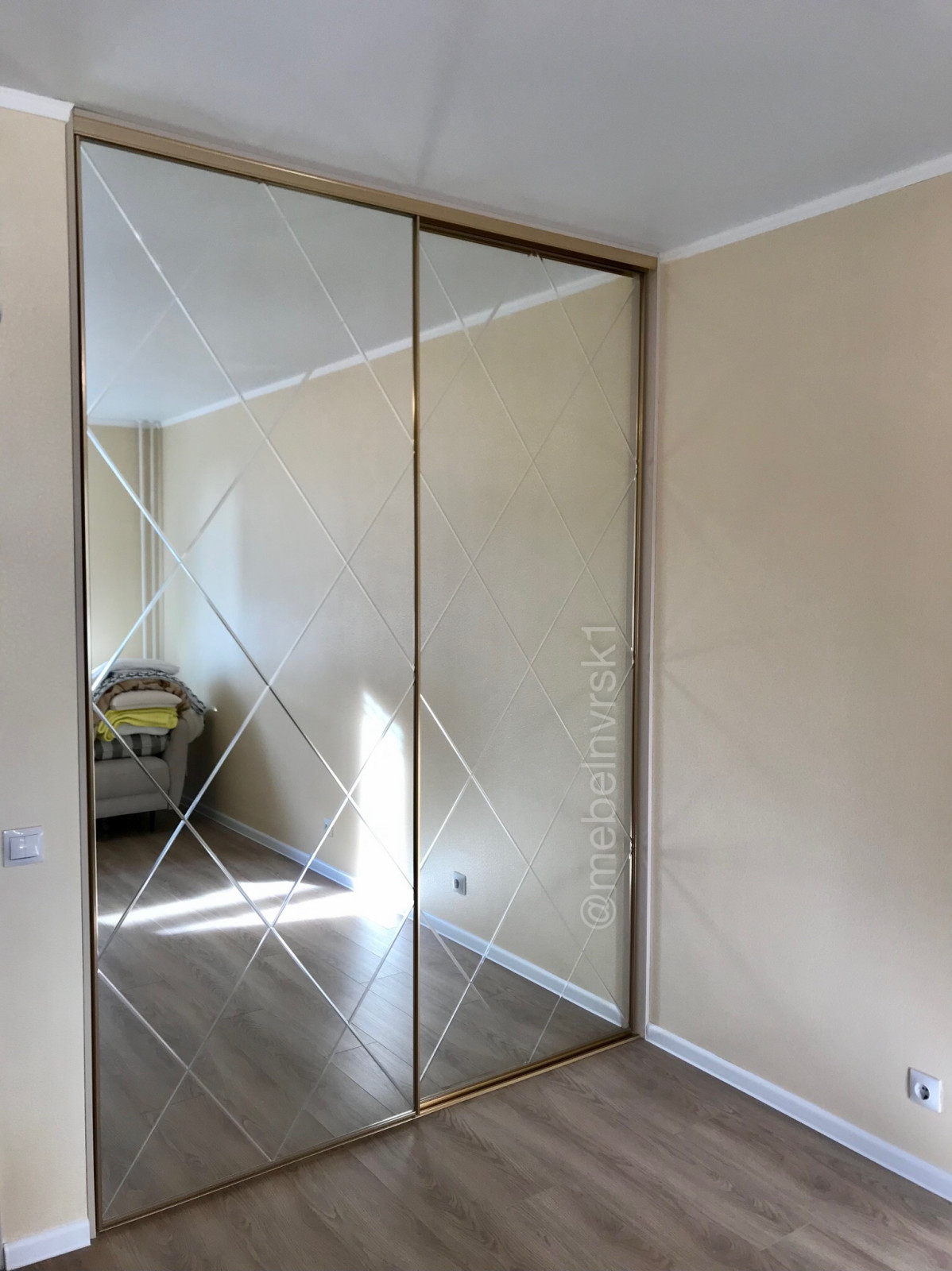 Мебельный ответ