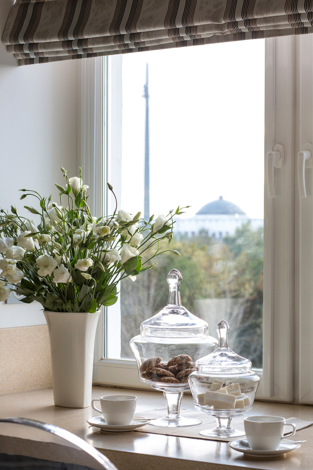 Девушка с веслом