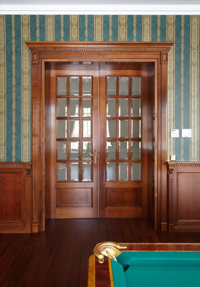 Классические витражные двери