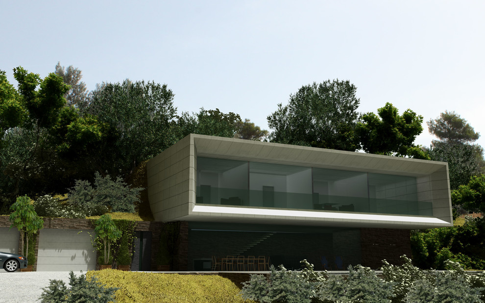 Дом на склоне