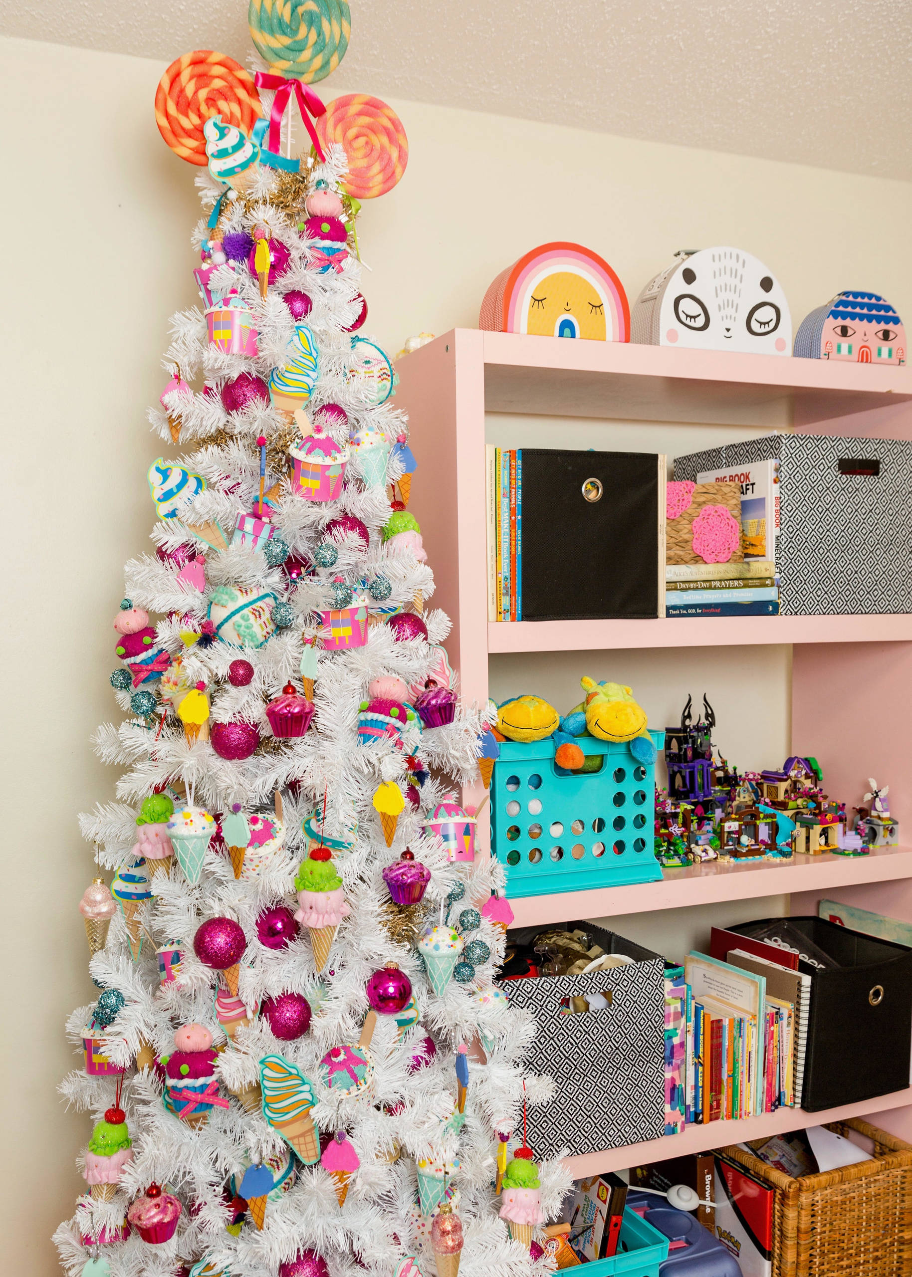 Houzz США: Дом в техасском Остине, где наряжают десятки елок