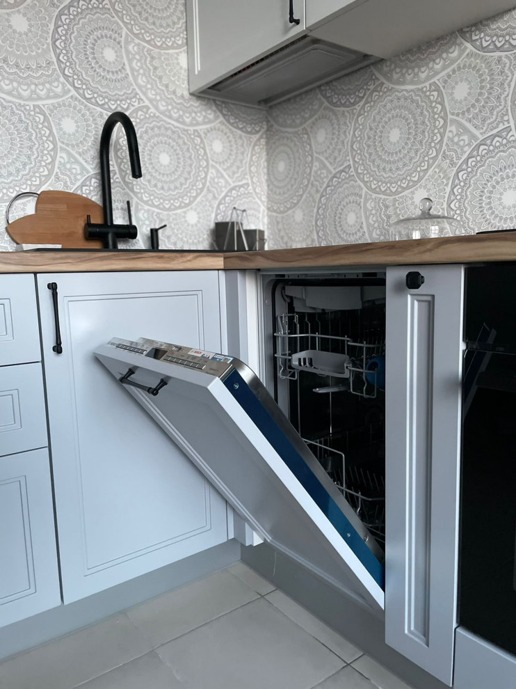 Кухонный гарнитур AVALON в сочетании серого и белого