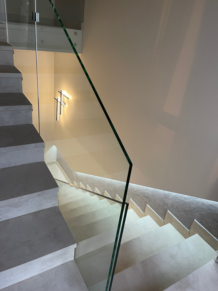 Лестница в жилом доме в г. Геленджике