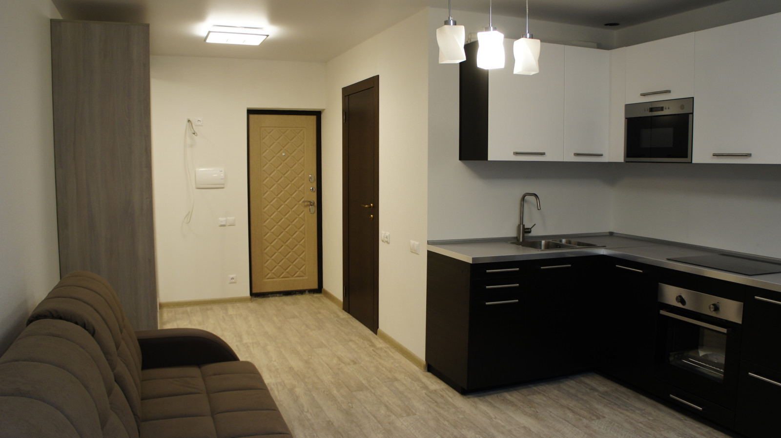 Максим Известинская