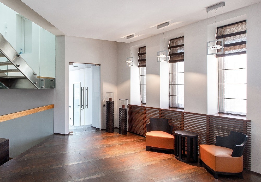 Обложка проекта: Дом с бассейном