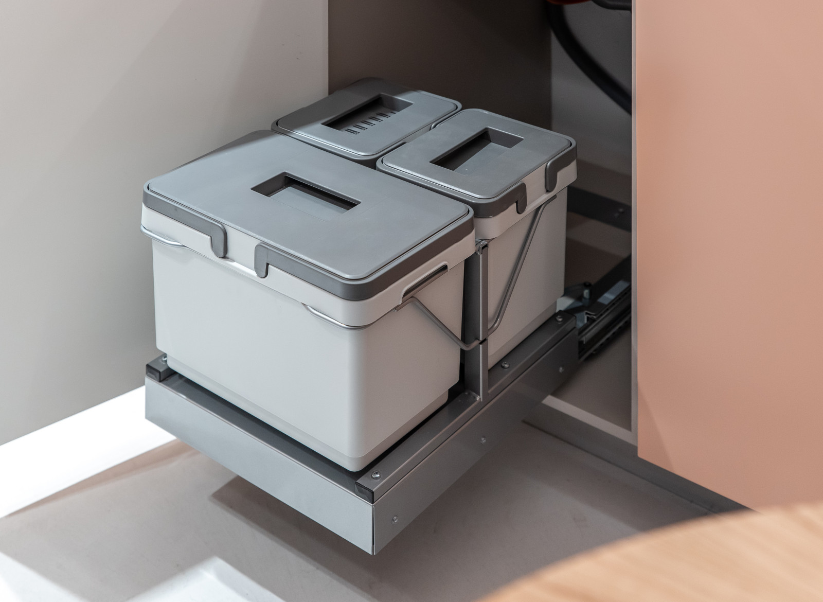 Тропическая кухня под цветком протеи