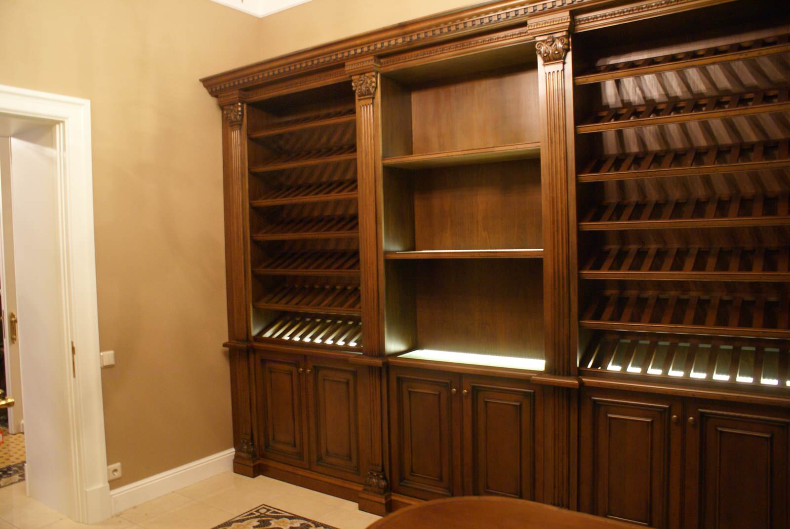 Винный погреб из бука / Beech Wine Cellar.