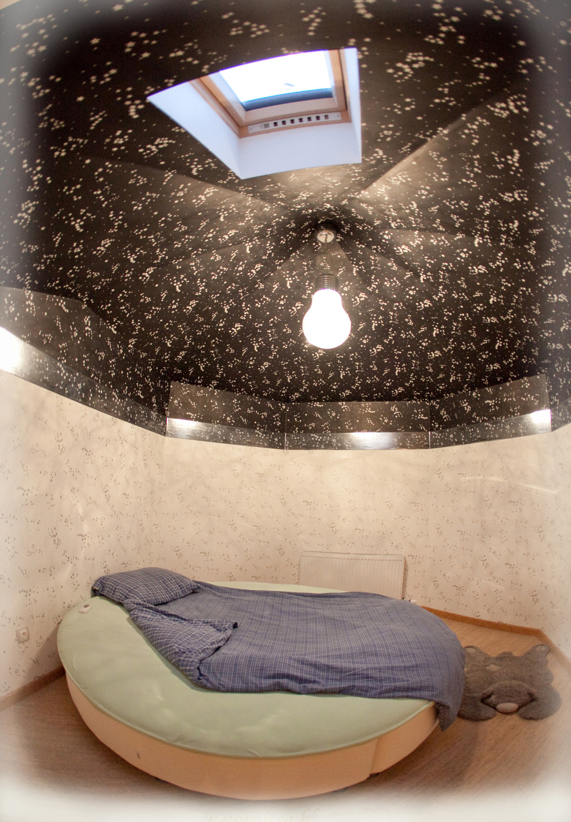 Дом с бассейном