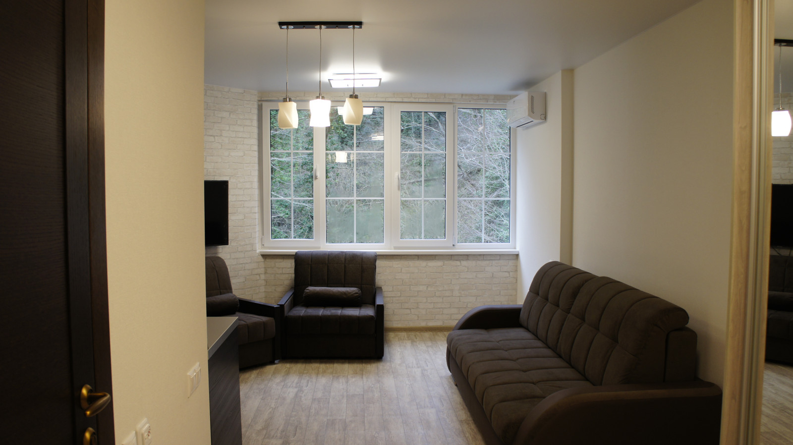 Максим Известинская