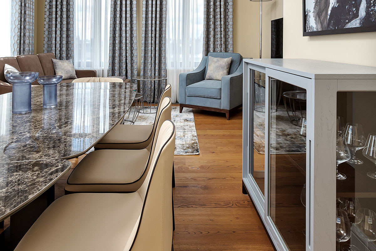 Декоративный шов на стульях Mivida