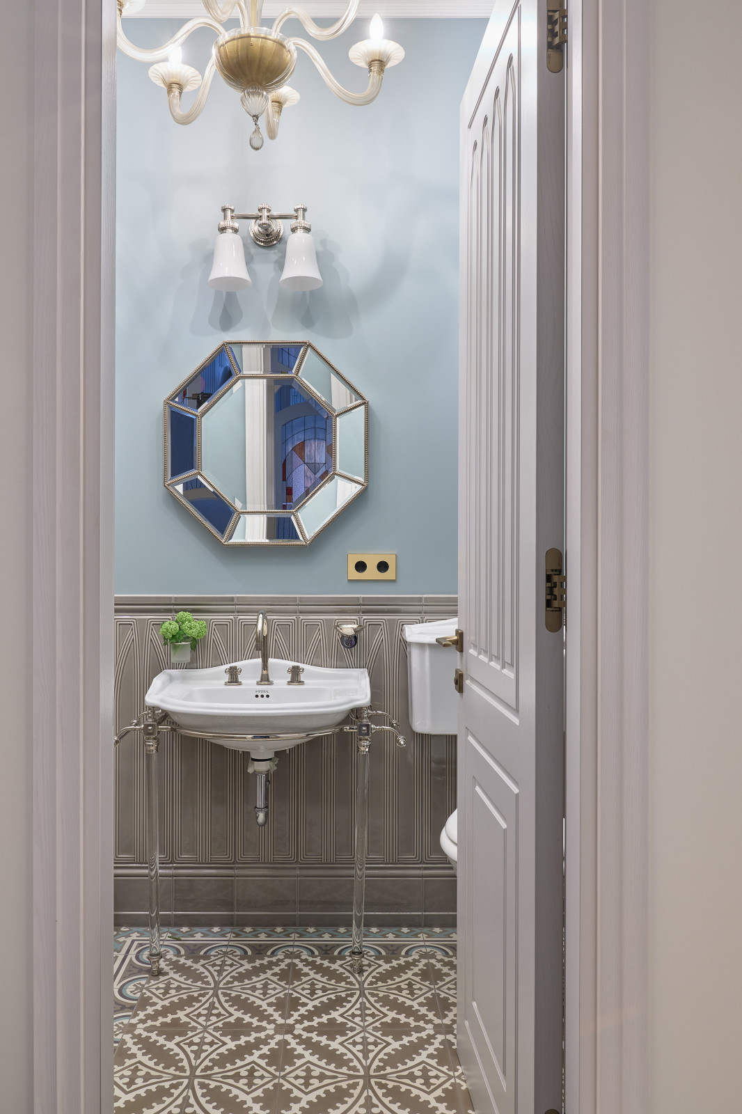 Квартира по проекту Нади Зотовой, 223 м². Публикация AD