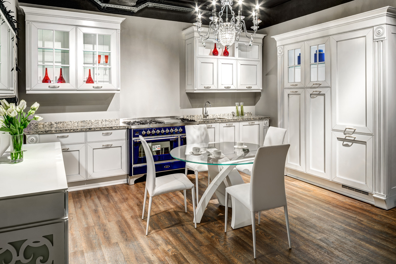 Белая кухня