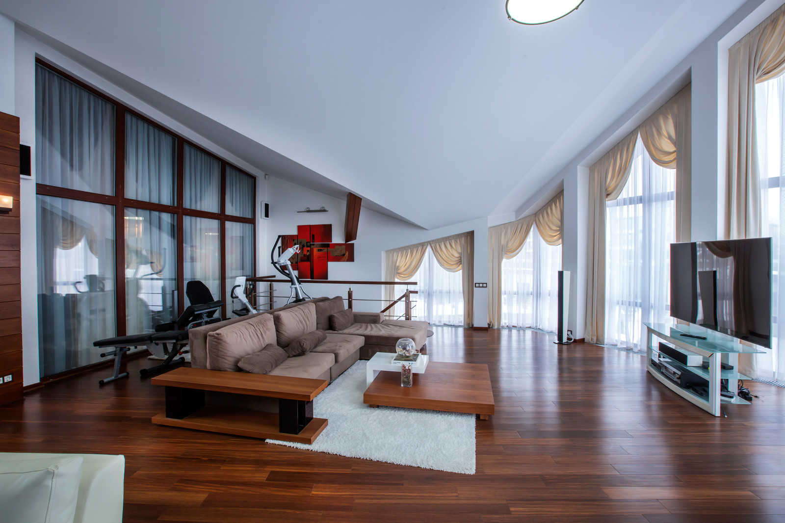 Коттедж со вторым светом