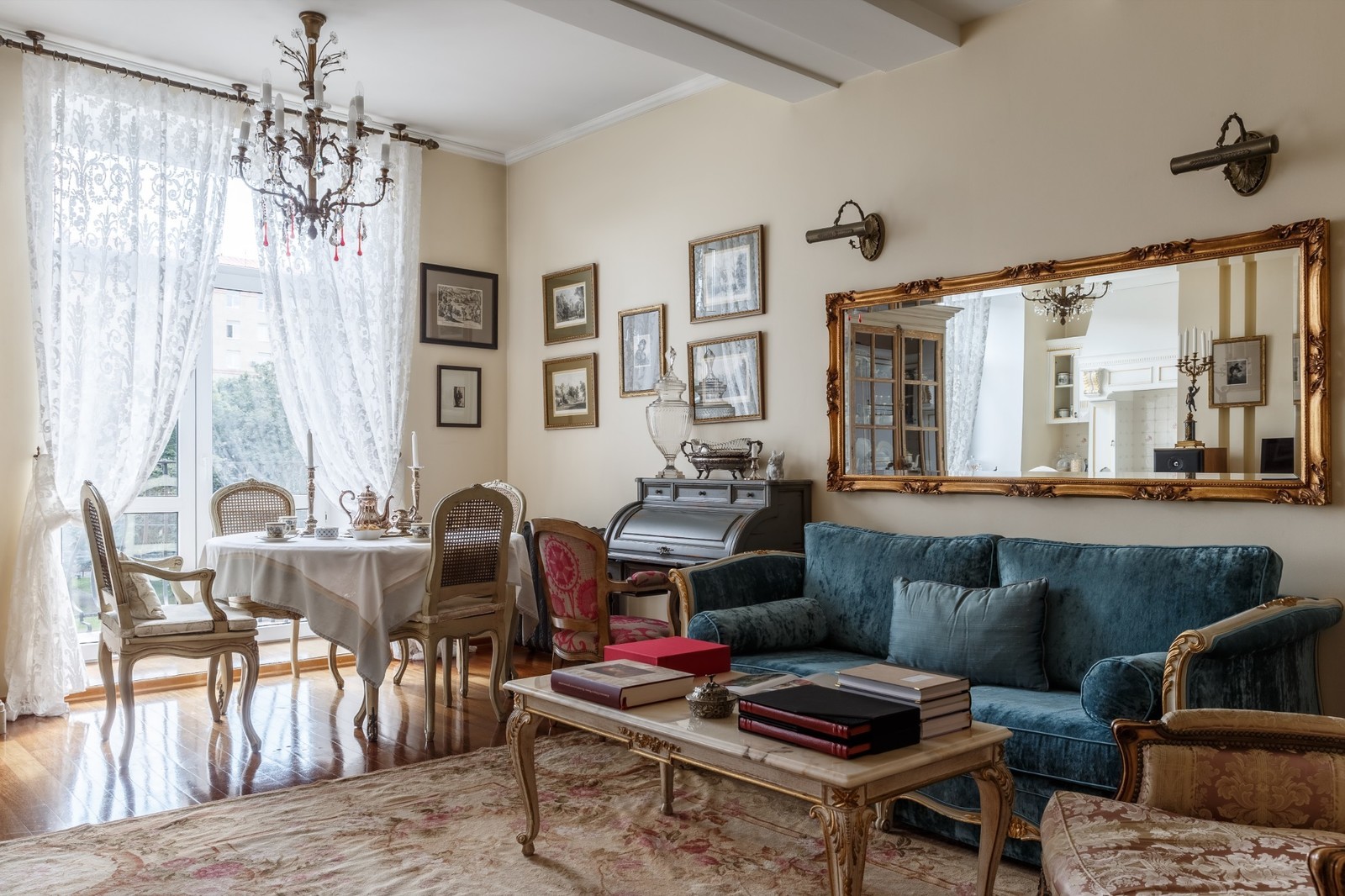 Классический интерьер - гостиная