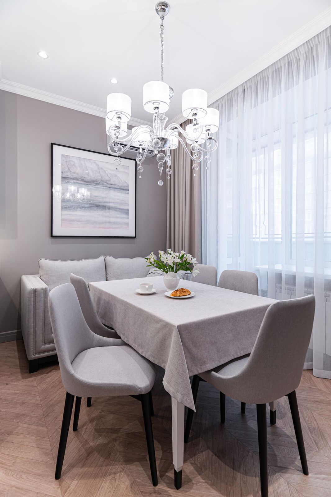 Обеденная зона в стиле английской классики