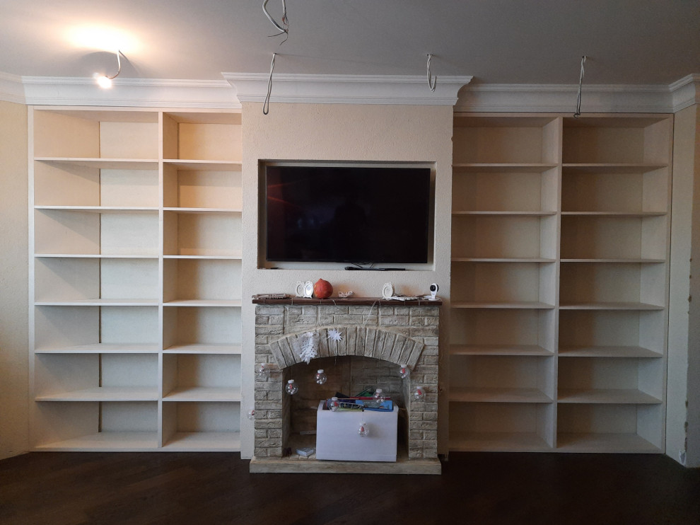 Книжные стеллажи