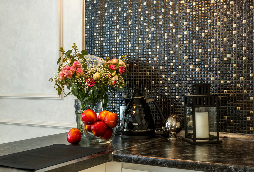 Студия на Пр. комарова