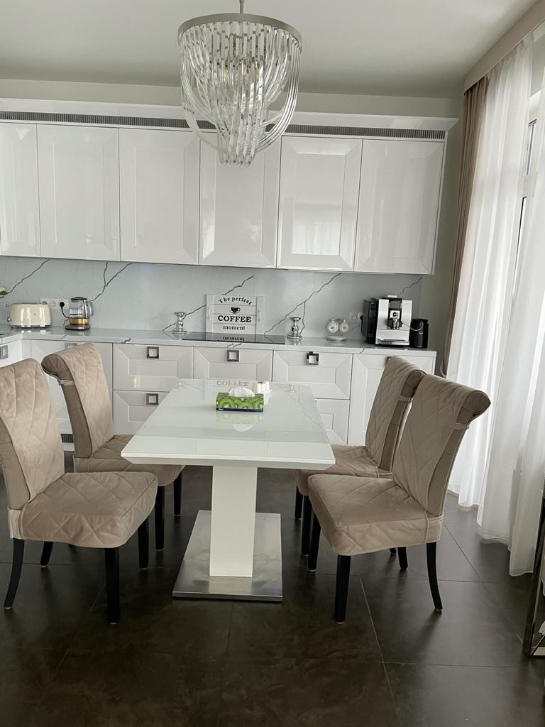 Фото готового интерьера кухни-гостиной ЖК Ботанический сад г. Москва