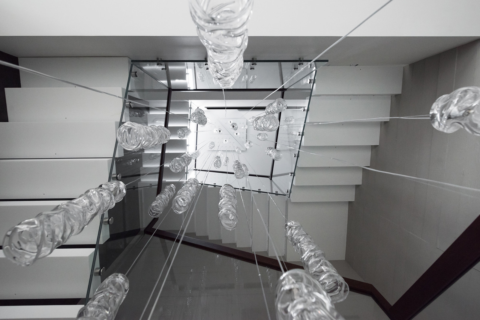 Интерьеры загородного дома в поселке Монтевиль