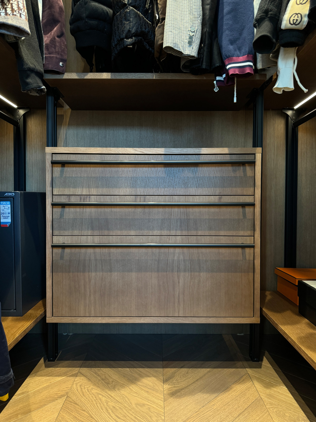 ЖК Прайм Парк (гардеробная)