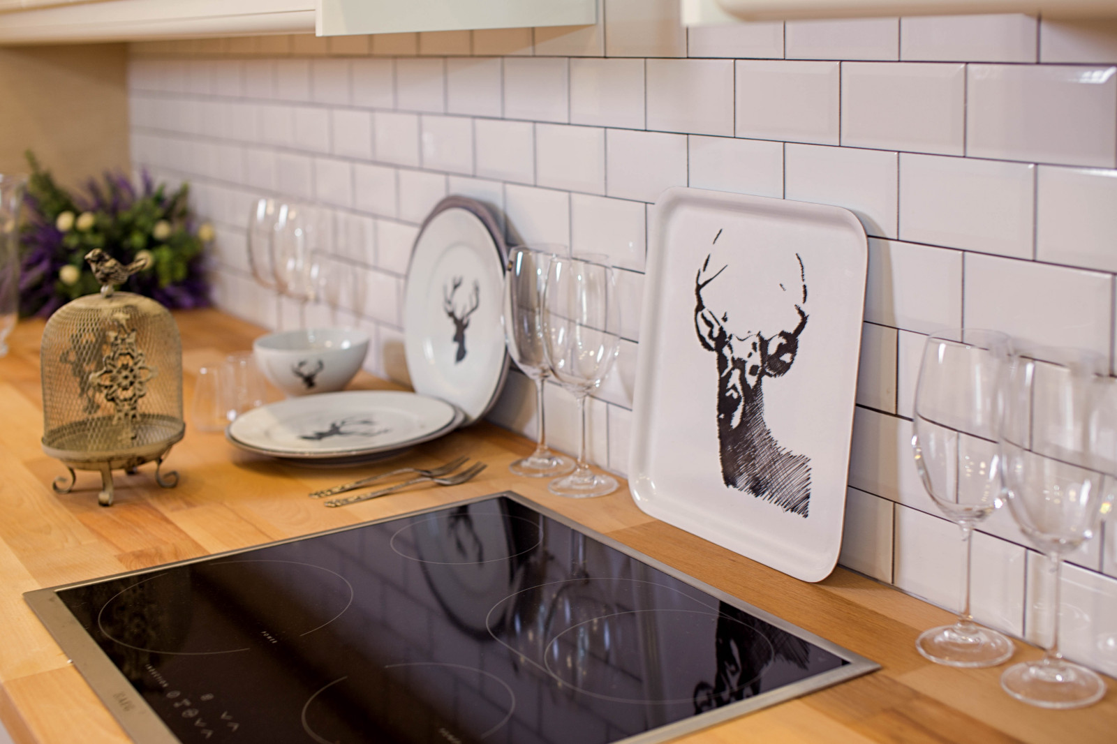 Частный интерьер ЖК "Адмирал" . Студия Gioa