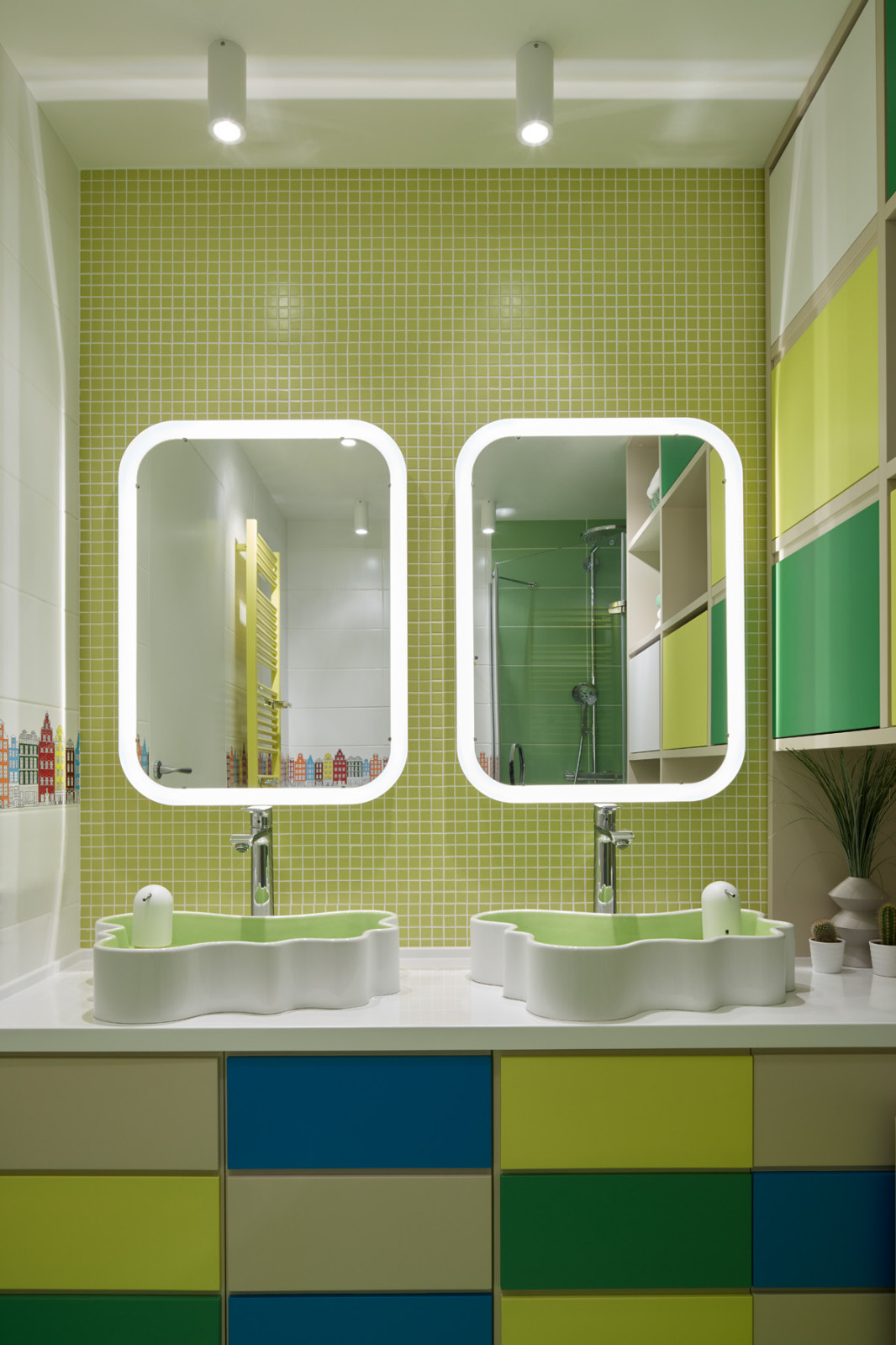 Скандинавия с тремя детским.