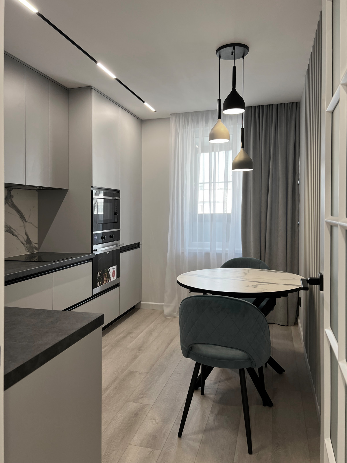 Обложка проекта: Минимализм в холодных тонах