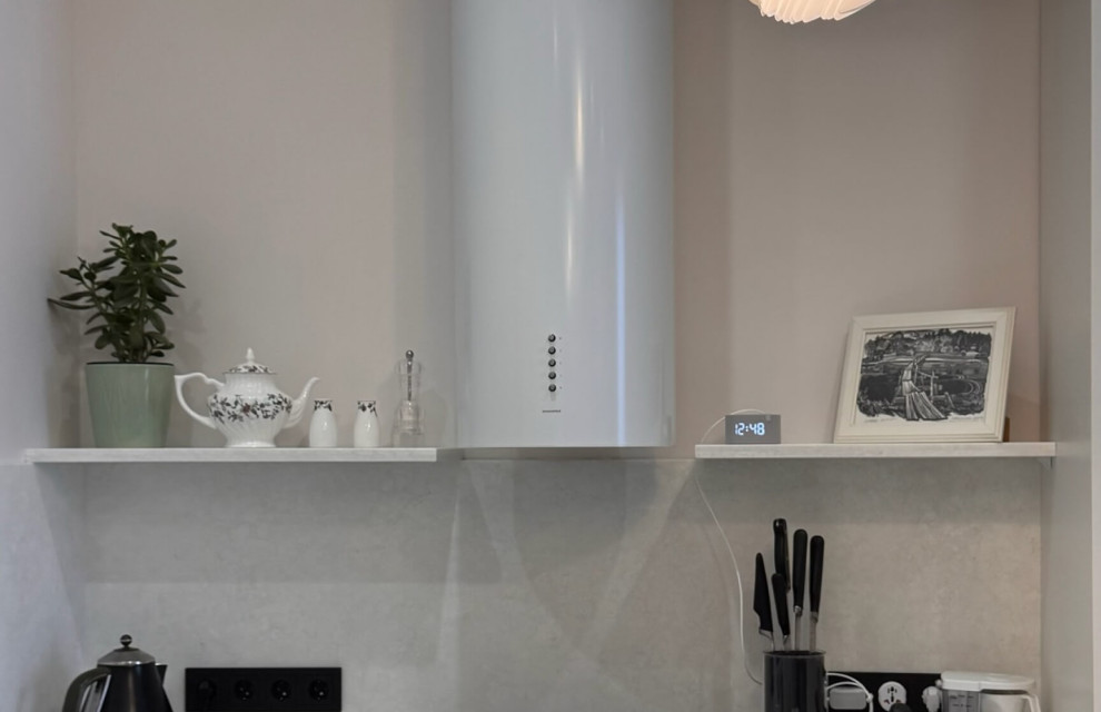 Кухня во французском стиле в светлых тонах