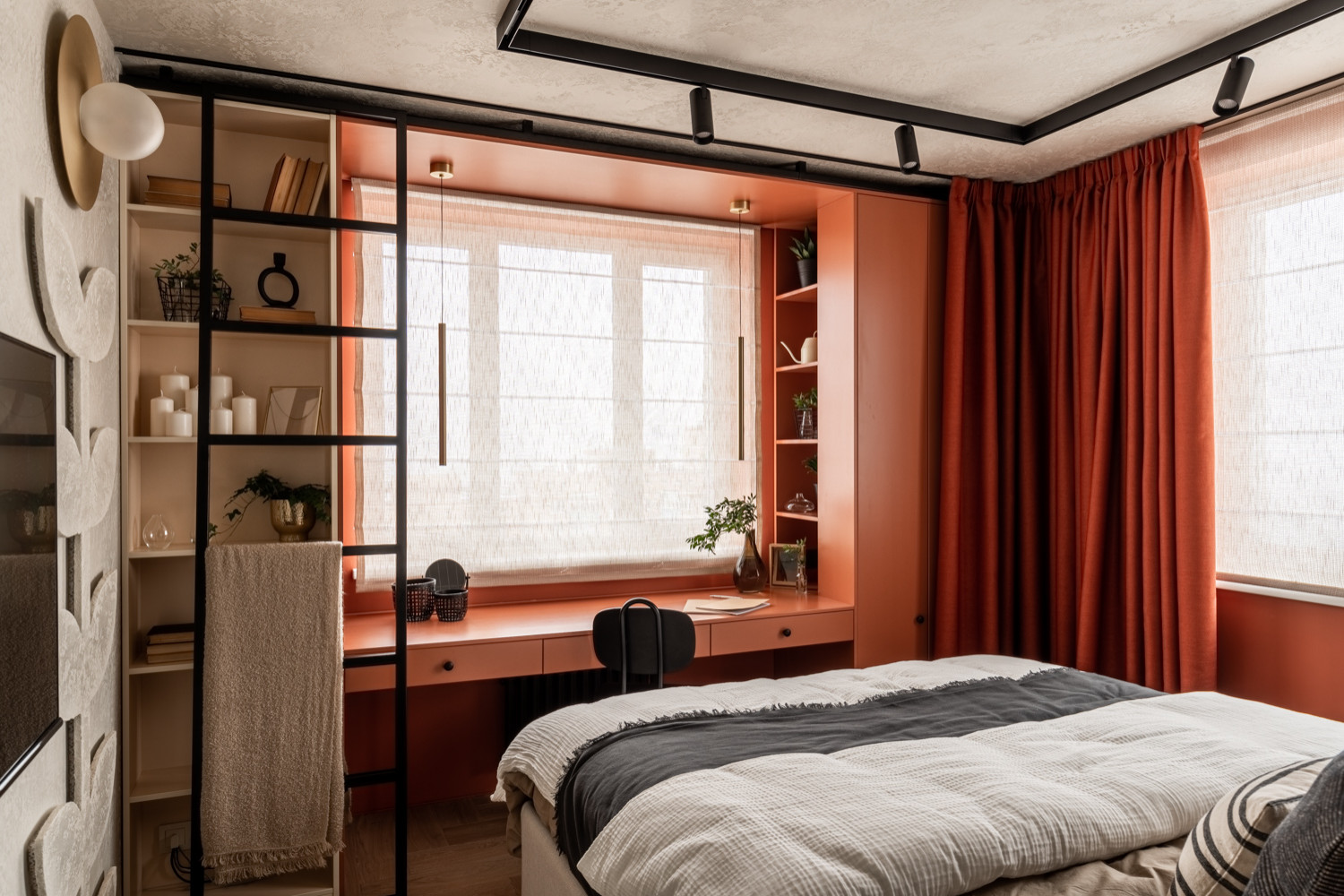 Спальня с огоньком