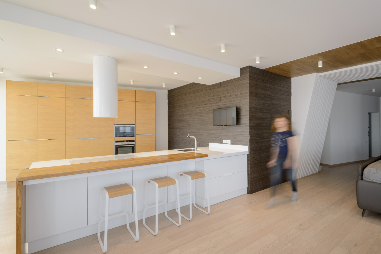 Современная квартира с Сибирским характером.