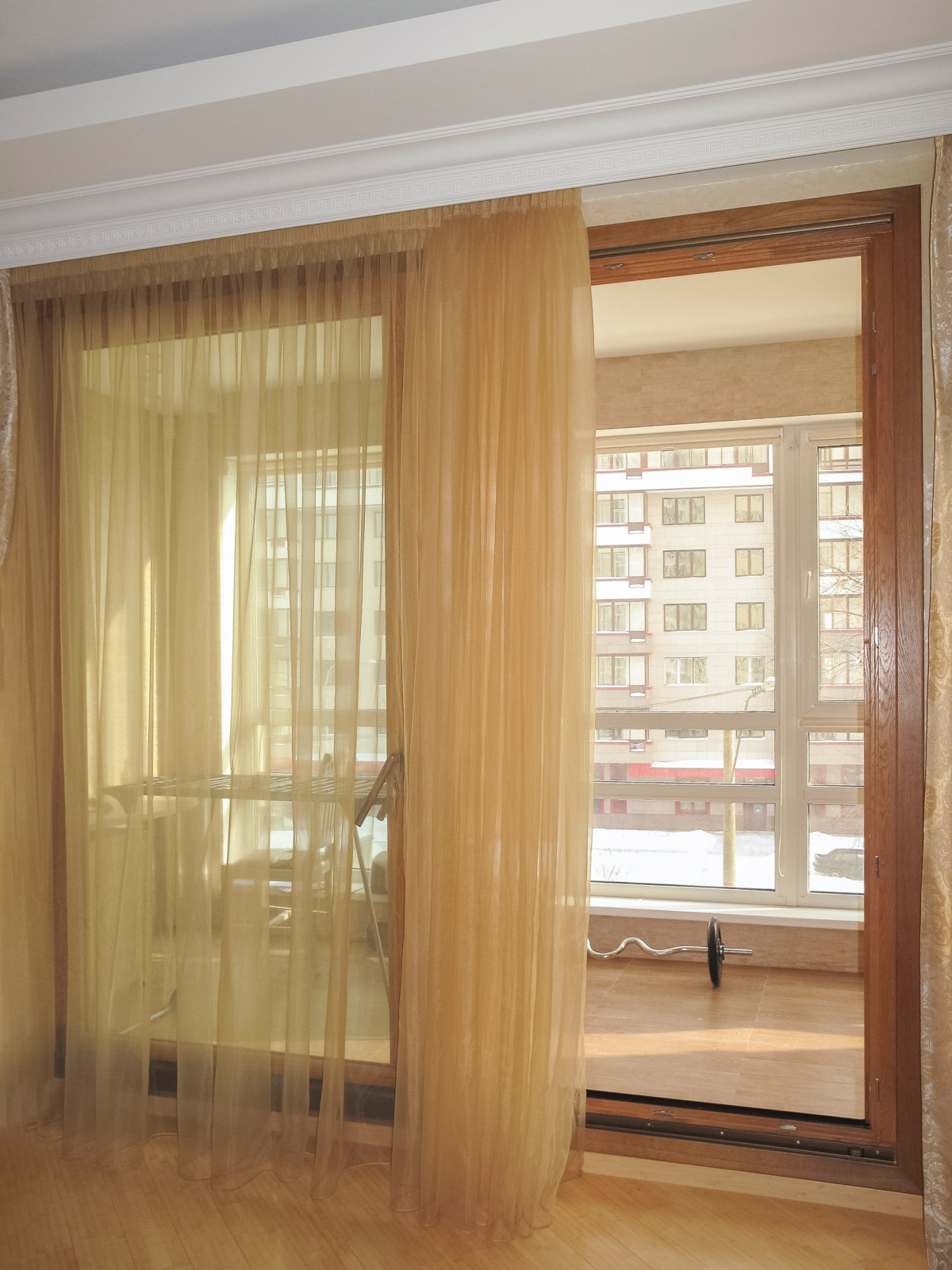 Два портала PSK и окна из лиственницы в квартиру