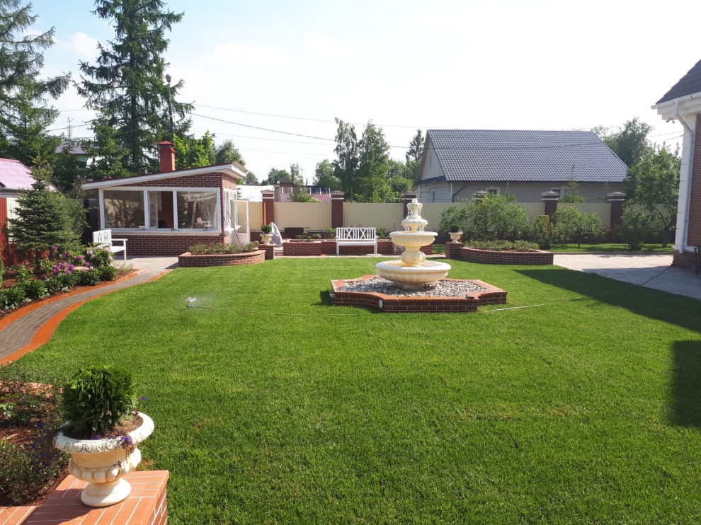 Классический фонтан в Стрельне