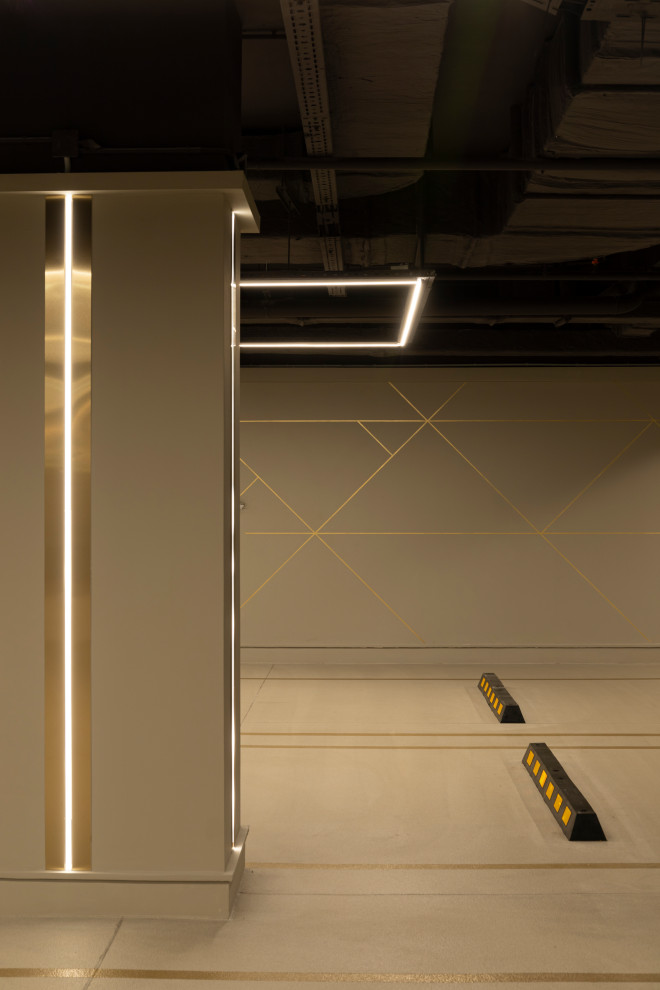 Входная группа комплекса Carre Blanc. Москва