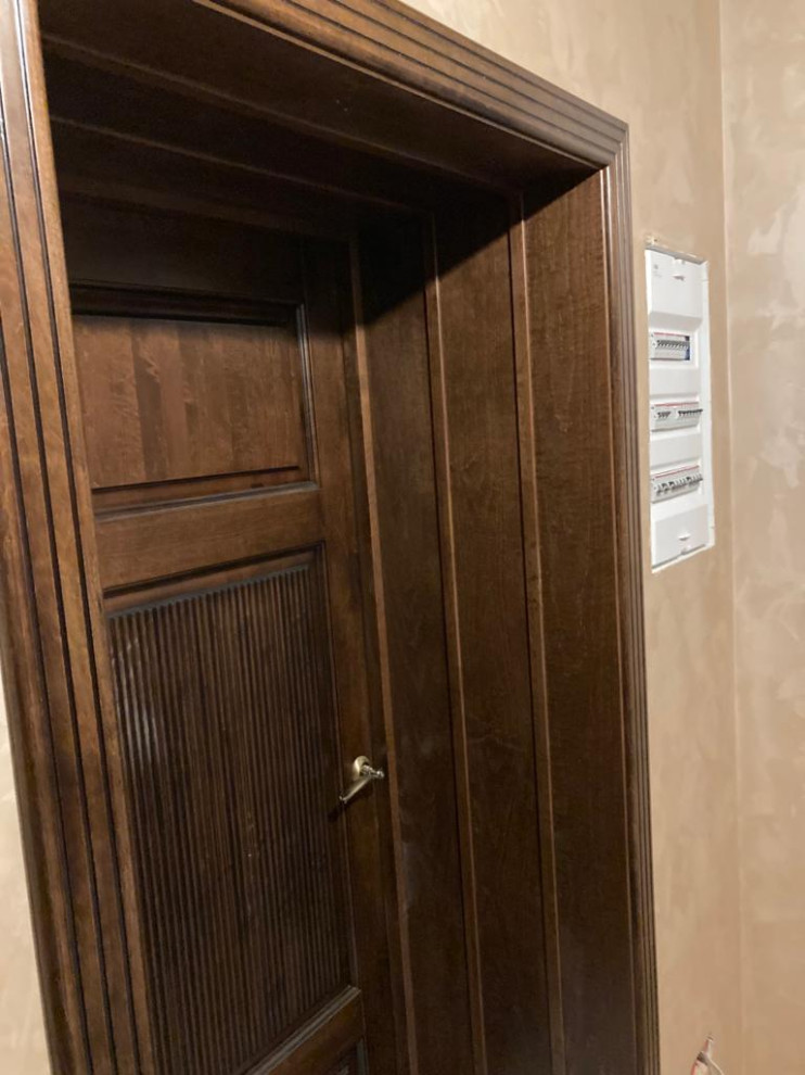 Двери из массива (фото работ с нескольких объектов)