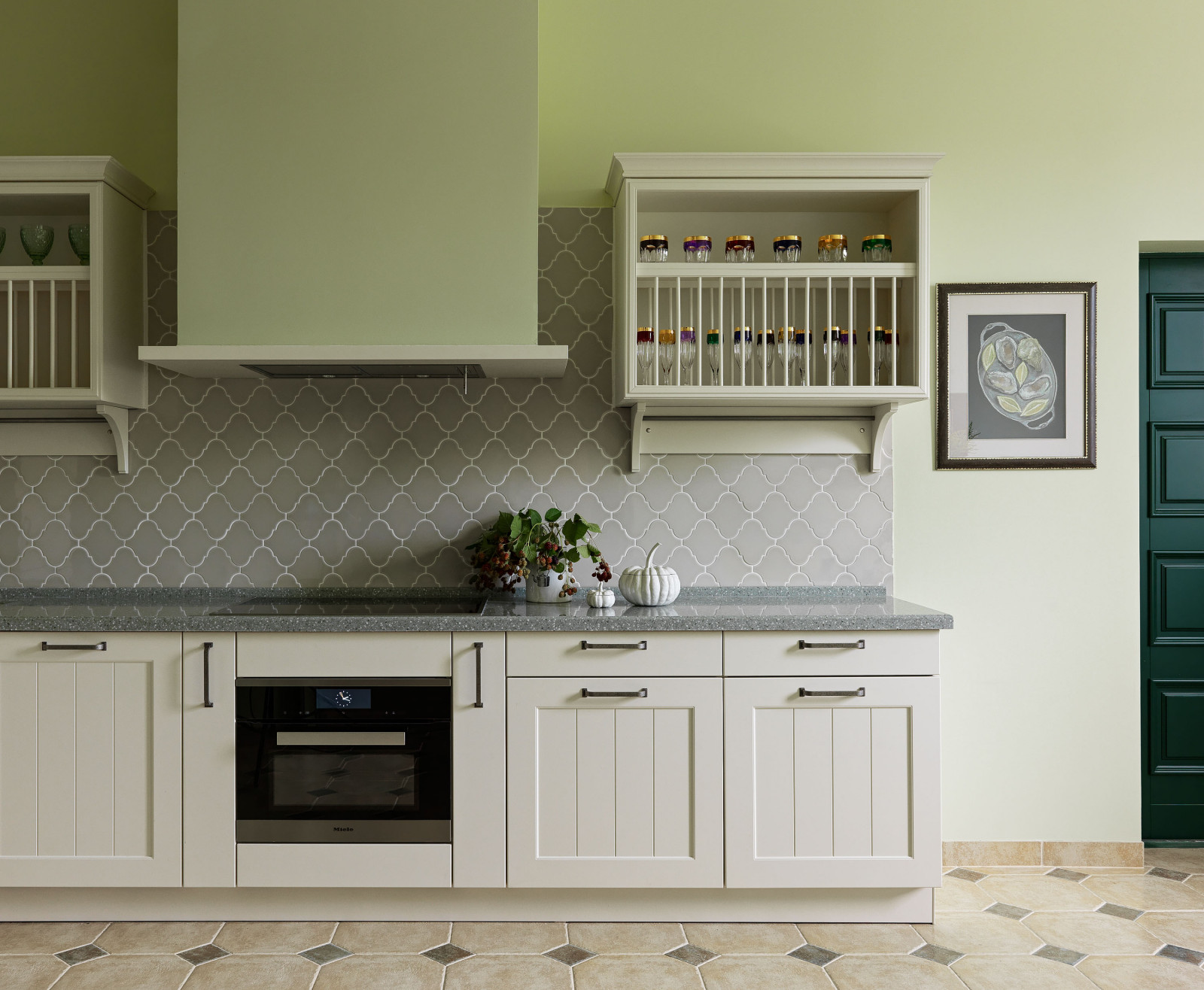 Houzz тур: Загородный дом с дроздами, стрекозами и бабочками