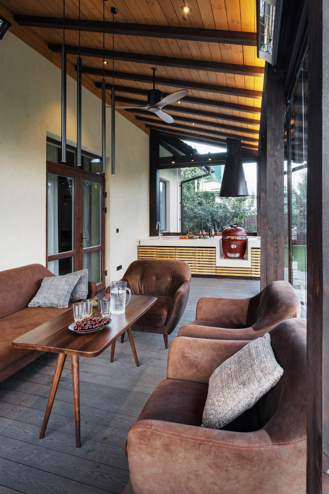 Остекленная терраса ЕЩЕ НЕМНОГО ЛЕТА